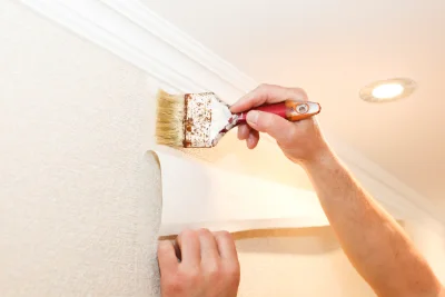 Pose de papier peint à Revercourt — revêtements muraux et toiles de verre